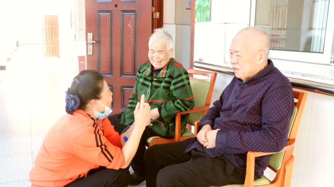 【最美護理員】傾情守護，筑起愛的家園